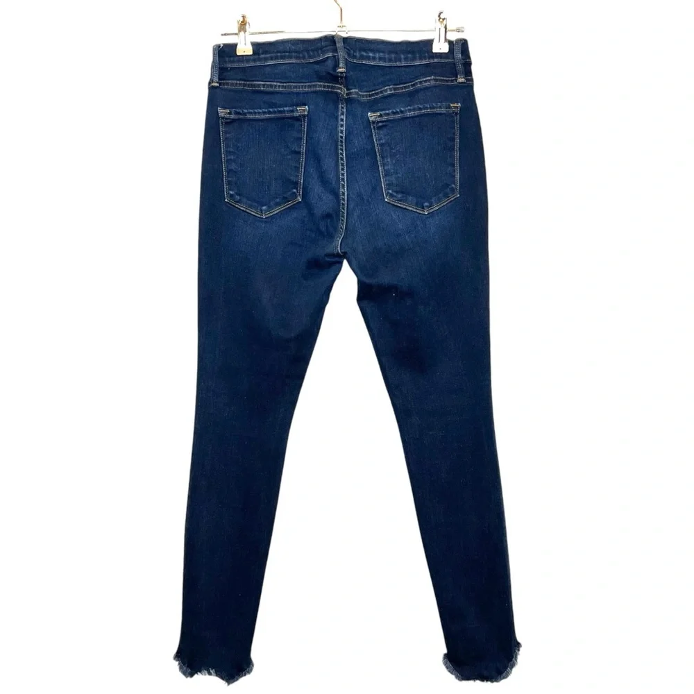 FRAME Le Skinny de Jeanne Longstreet Frayed Hem. Size‎ 31